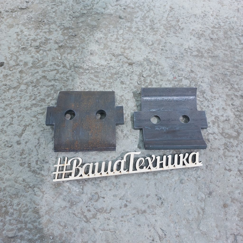 Площадка вкладыша (скоба) рессоры ЧМЗАП, Политранс 99858-2918018 (1)